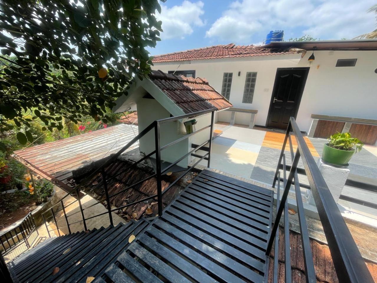 Tjmaryland Villa Pinangode Экстерьер фото